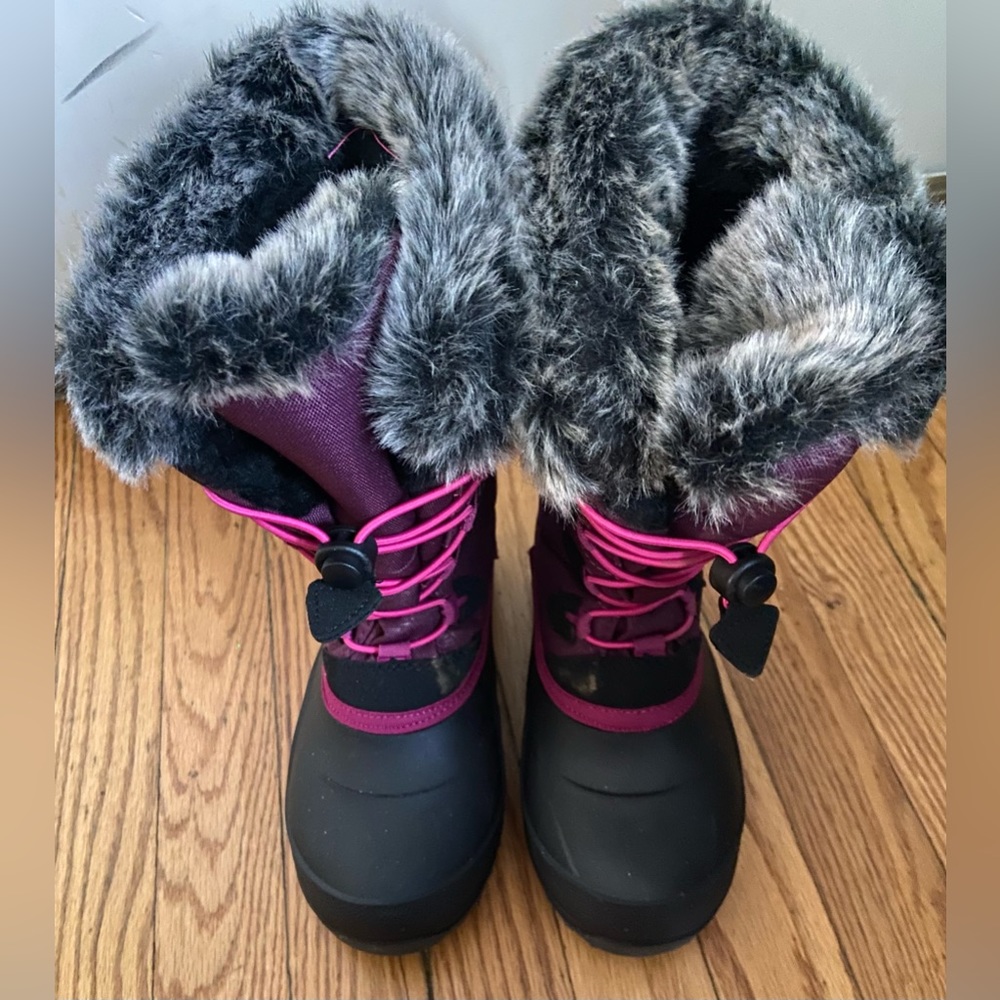 Kamik Girls Snow Boots - Size 3 (Nearly New!)